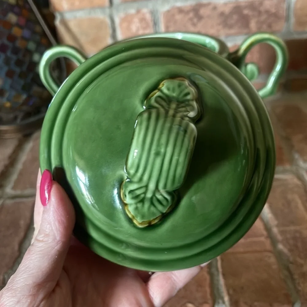Vtg Baum Brothers Style Eyes Green Double Handle Canister 9.5